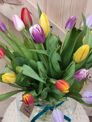 Ramo de tulipanes - Imagen 9