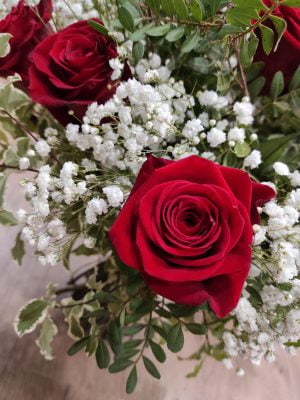 Ramo de rosas rojas - Imagen 2